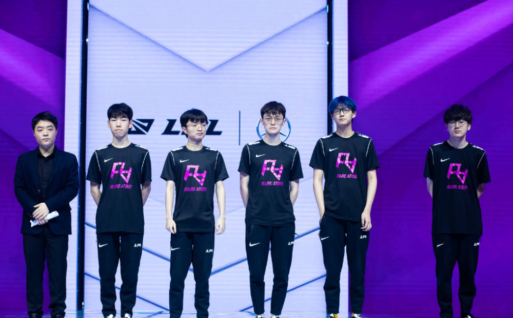 许多地方的 许多地方的